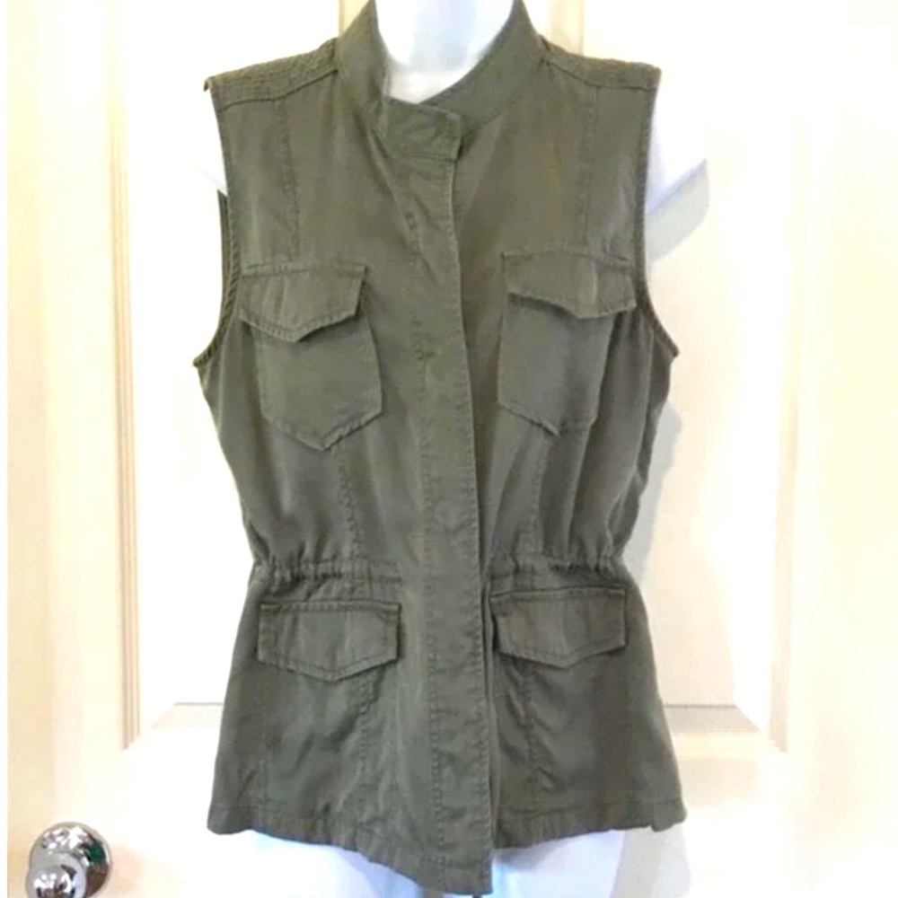 Laju Brand Sleeveless Utility Style Jacket. Khaki Green. Size M. NWOT.